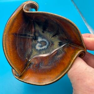 Hilborn Pottery Bowl Dish Dark Brown glaze 3” Canada folded pottery